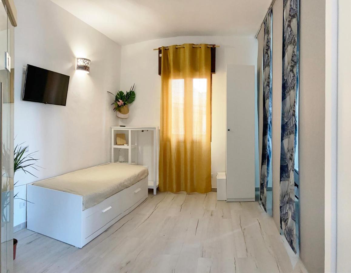 Noemi Holiday House Agnone Bagni Kültér fotó