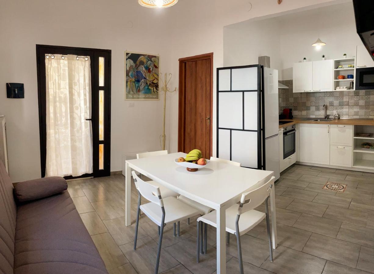 Noemi Holiday House Agnone Bagni Kültér fotó