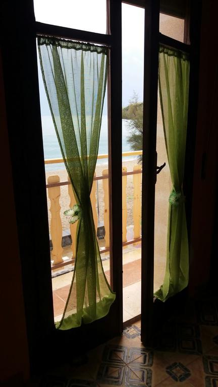 Noemi Holiday House Agnone Bagni Kültér fotó