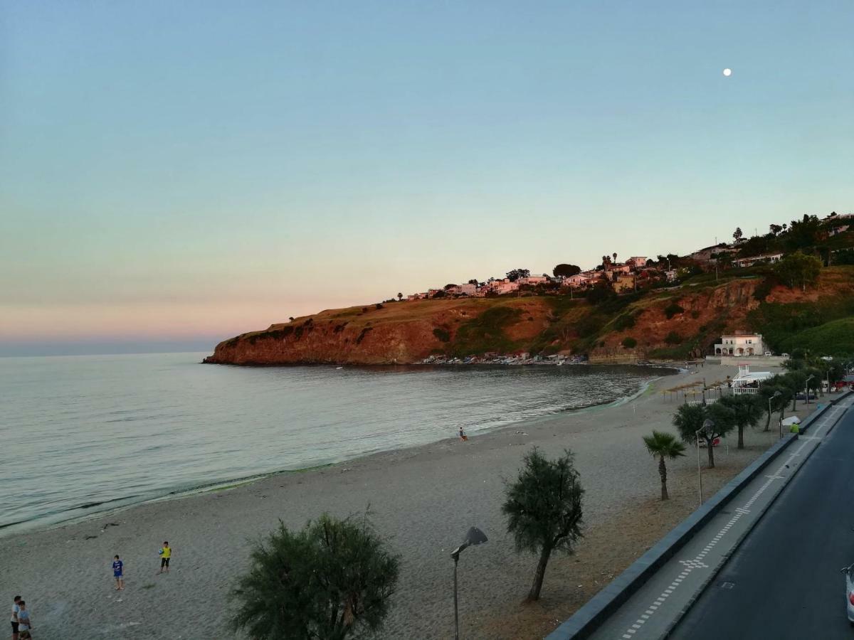 Noemi Holiday House Agnone Bagni Kültér fotó
