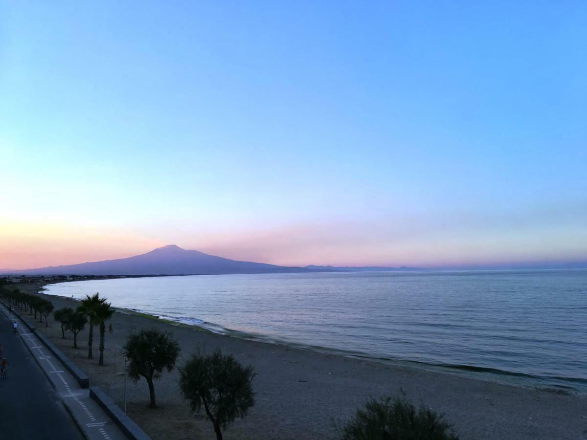 Noemi Holiday House Agnone Bagni Kültér fotó