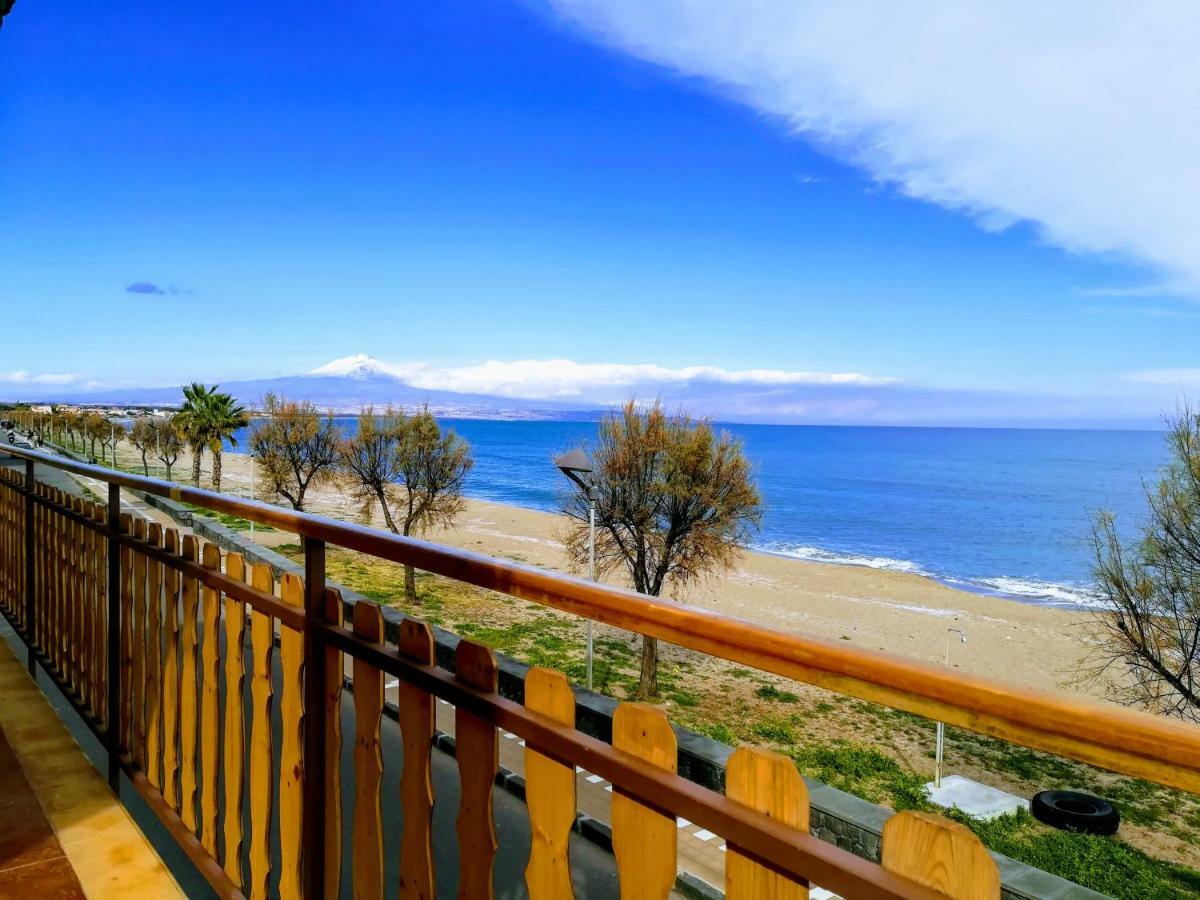 Noemi Holiday House Agnone Bagni Kültér fotó