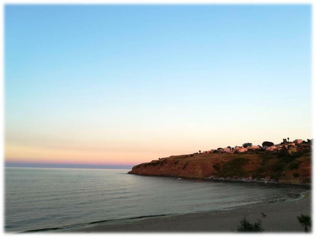 Noemi Holiday House Agnone Bagni Kültér fotó