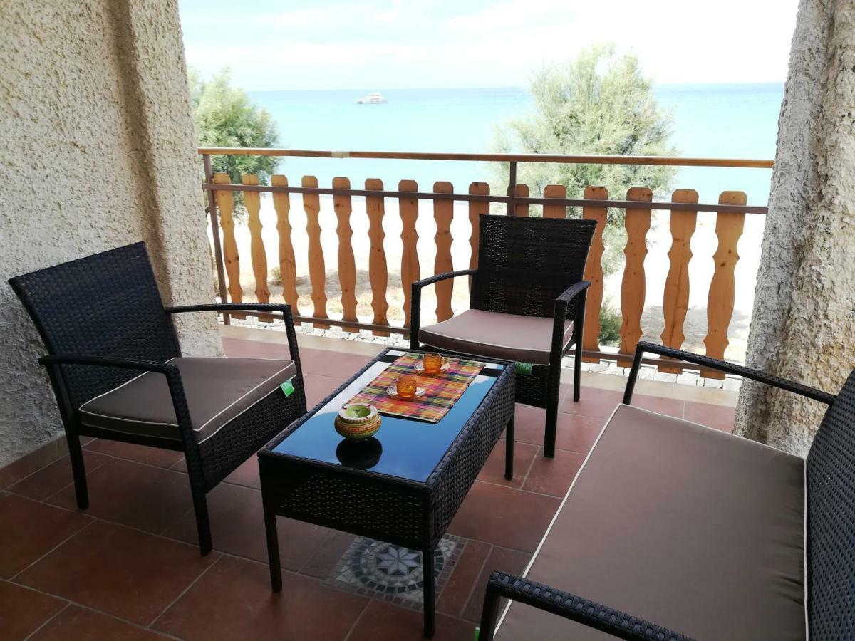 Noemi Holiday House Agnone Bagni Kültér fotó